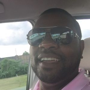 Meet your Posher, Troy