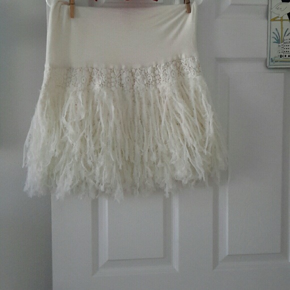 Beautiful feather-y skirt-Free People! Never worn!