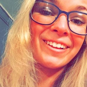 Meet your Posher, Dana