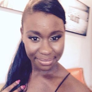 Meet your Posher, Aishat