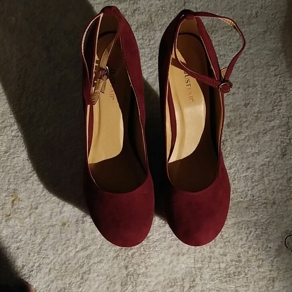 Wedge Heels ?? SOLD!!!! - Picture 4 of 4
