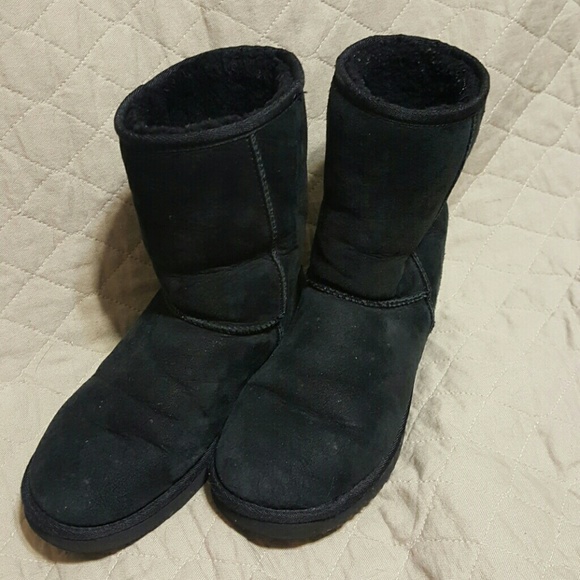 UGG BOOTS (short)