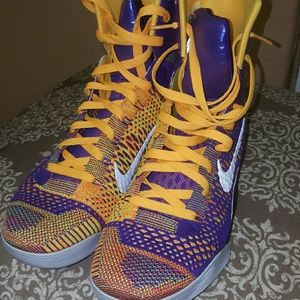 Kobe Elite Showtime size 9