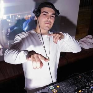 Meet your Posher, Jake