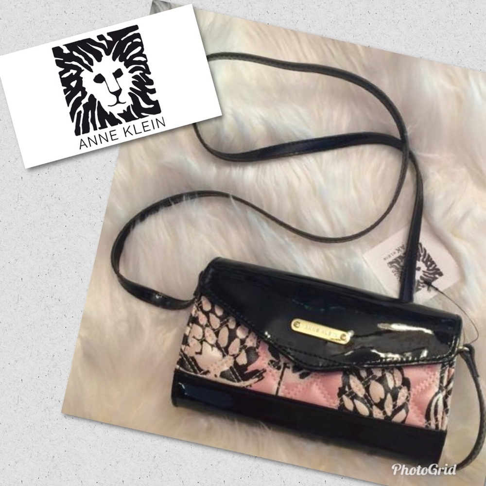 🆕💅🏽💅🏽Authentic Anne Klein Shoulder Purse