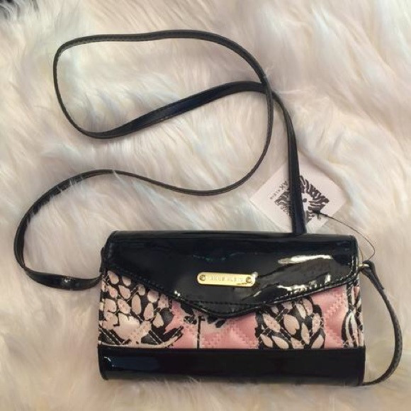 🆕💅🏽💅🏽Authentic Anne Klein Shoulder Purse - Picture 2 of 3