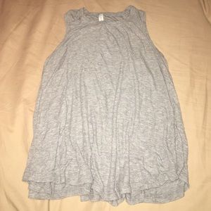 Grey tank top