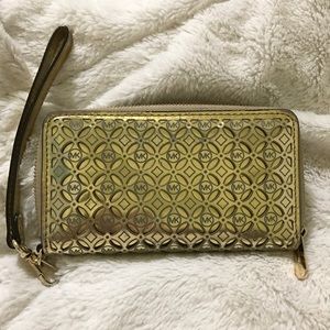 Michael Kors Wallet/Wristlet
