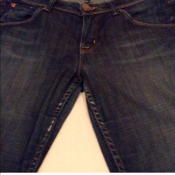 HUDSON JEANS✨ SUPER FLATTERING✨ Straight leg✨30X31 - Picture 3 of 4