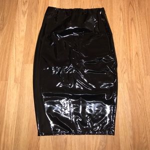 NWT Boohoo High Shine Patent Midi Skirt