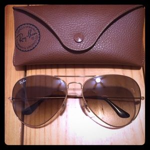 Classic tan gradient large authentic Ray-Bans