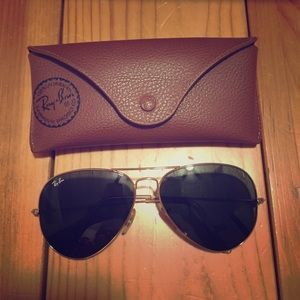 Dark green large authentic Ray-Ban aviator