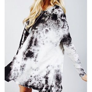 NWT Show Me Your Mumu Tie Dye Will Tunic