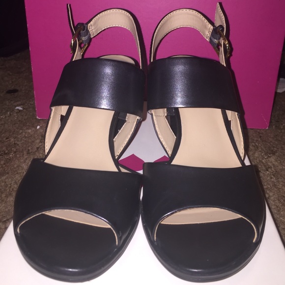 Lahnny Black Naturalizer Sandals Heels - Picture 2 of 3