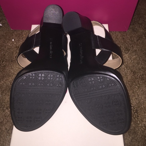 Lahnny Black Naturalizer Sandals Heels - Picture 3 of 3