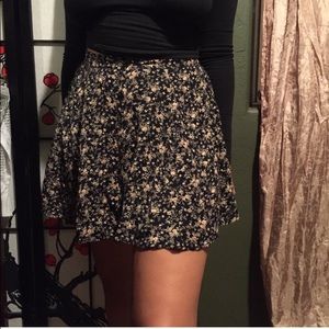 Vintage floral mini skirt.
