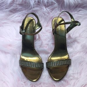 Ladies cute strappy heeled sandals / shoes