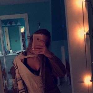 Meet your Posher, Sydney