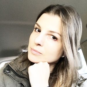 Meet your Posher, Julie