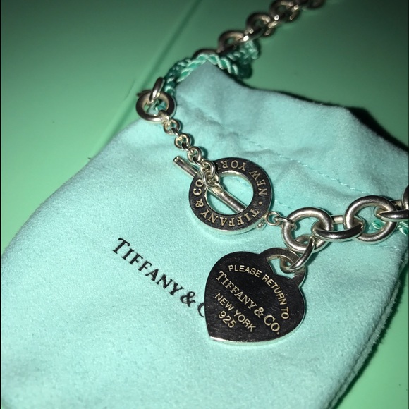 Return to Tiffany & Co. Toggle Heart Necklace