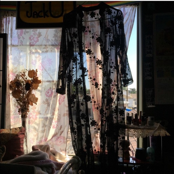 Maxi sheer kimono/throw over/dress