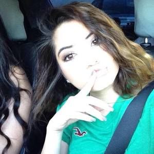 Meet your Posher, Savanna