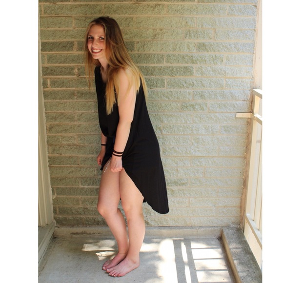 SALE! The "Cameron" lace back tank - Picture 2 of 5