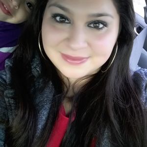 Meet your Posher, Antonia