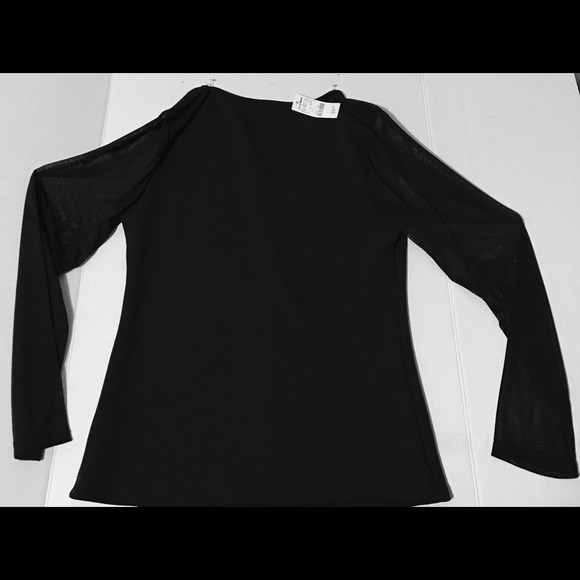 ❌SOLD❌ BRAND NEW BEAUTIFUL BLACK JOYCE LESLIE TOP - Picture 2 of 4