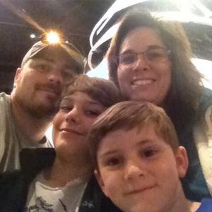 Meet your Posher, Crystal