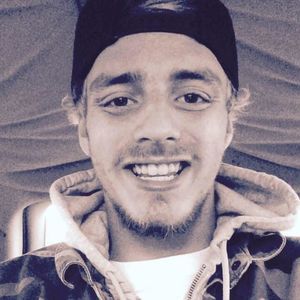 Meet your Posher, Dennis