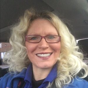 Meet your Posher, Lisa