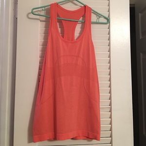Lululemon run swiftly tank size 6