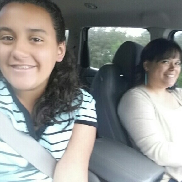 Meet your Posher, Bobbi - Picture 1 of 1