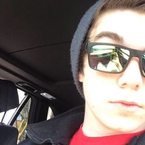 Meet your Posher, Adam