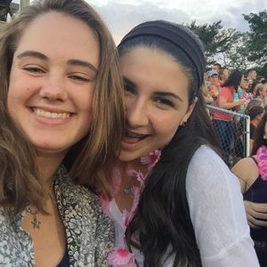 Meet your Posher, Christina