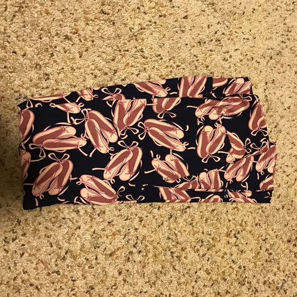 Brand New Ballet Os lularoe Leggings