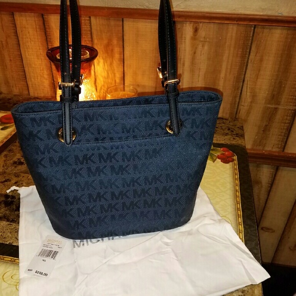 Sold - Picture 3 of 4