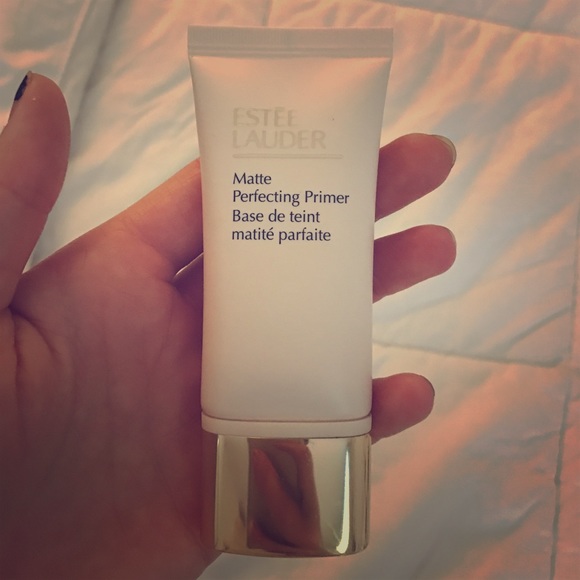 Estée Lauder matte perfecting primer