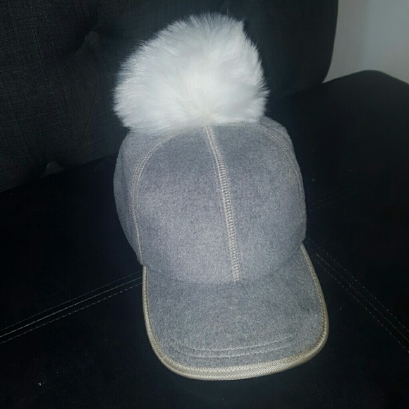 Pom pom baseball hat
