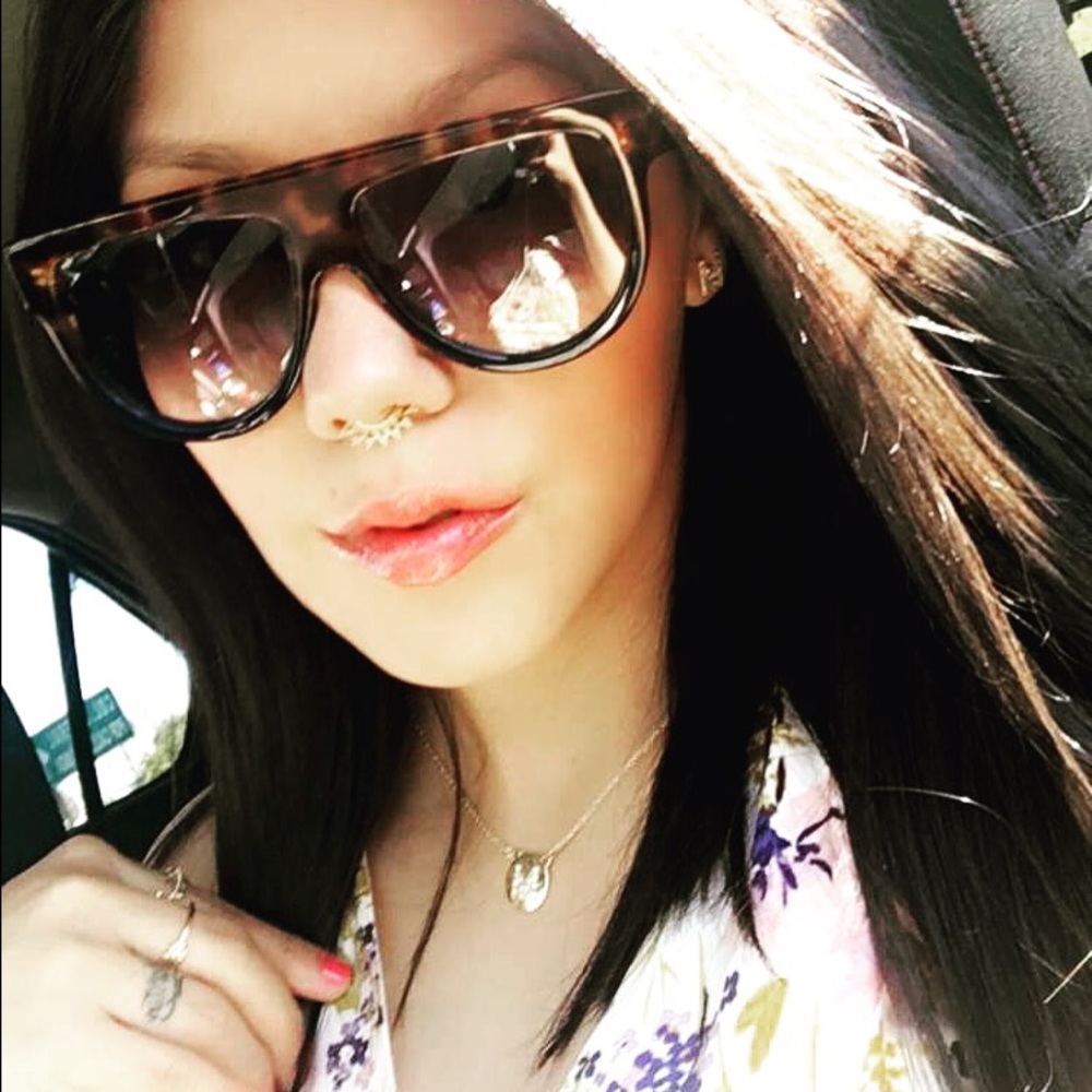Meet your Posher, Lorena