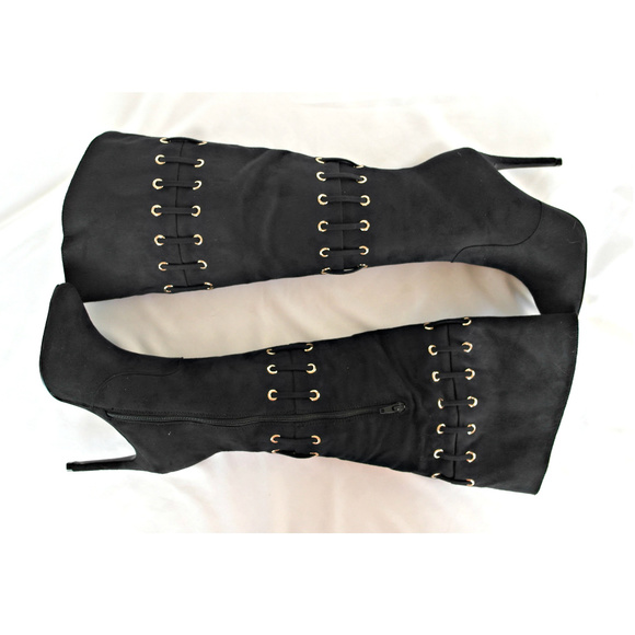 Calliah Heeled Boots Bn Black With Gold Grommets - Picture 5 of 6