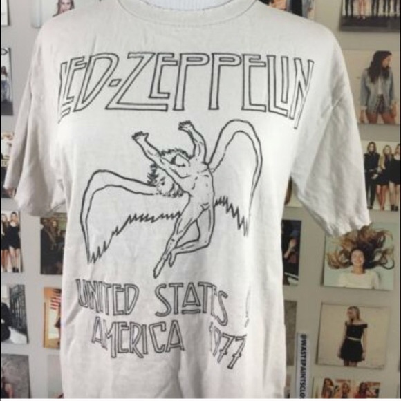 Brandy Melville tee