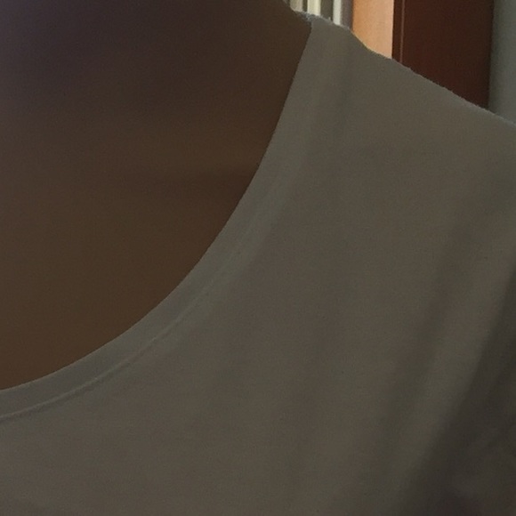 😍 NOW BOGO Free ! White Stretch V- Neck Tee - Picture 6 of 6