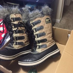 Sorel Brand snow boots!