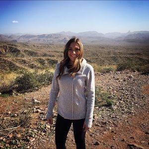 Meet your Posher, Caylee