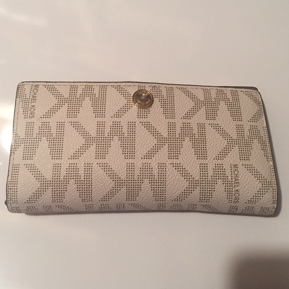 Michael Kors wallet!