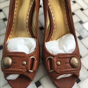 Brand New Coach Dorita Pumps in Whiskey
