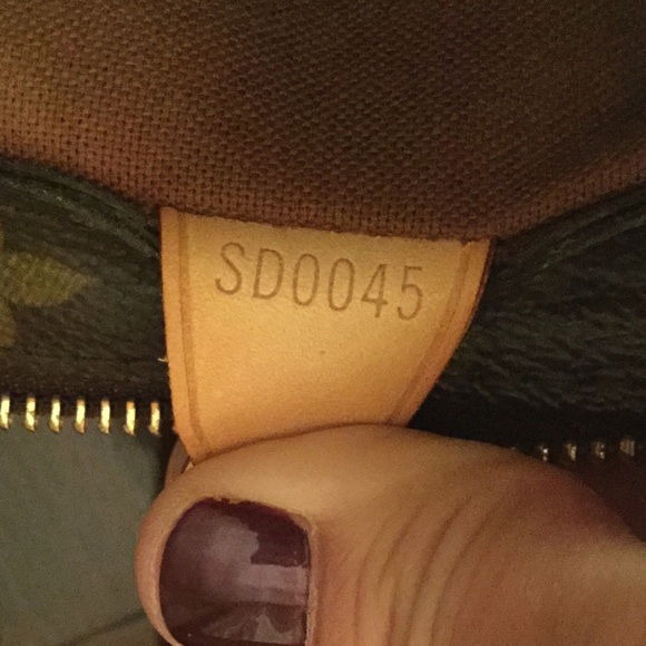 Louis Vuitton Cabas shoulder bag