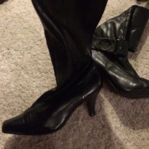 BCBG size 10 boots.